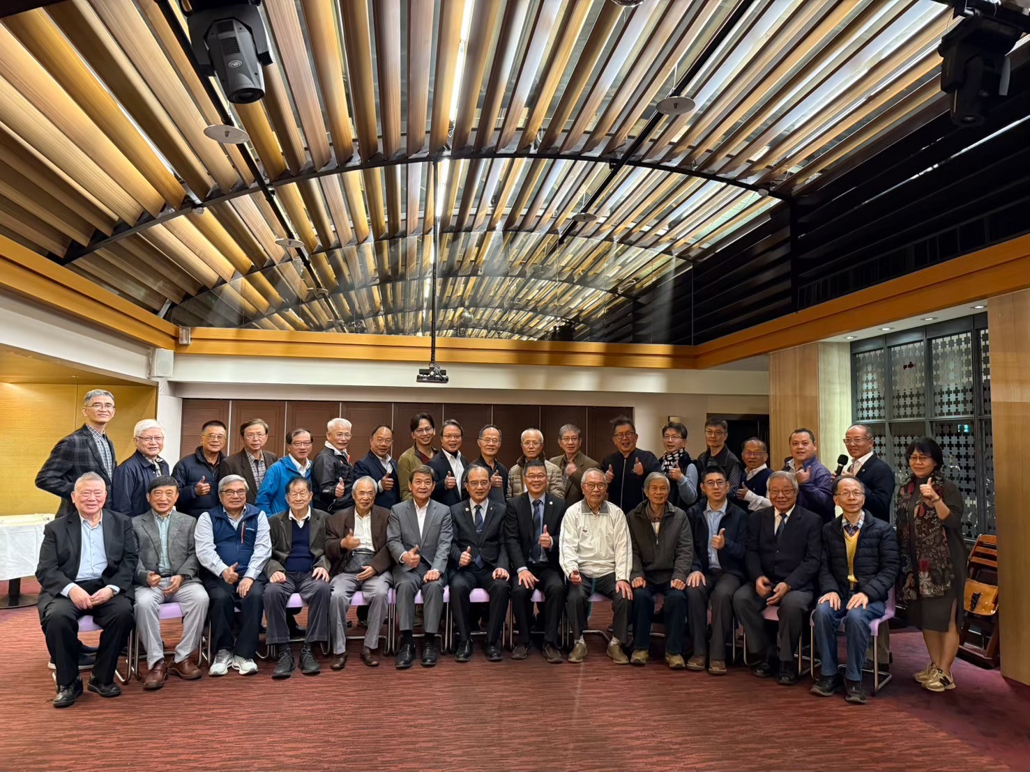 第七屆第七次暨第八屆第一次董事會會議