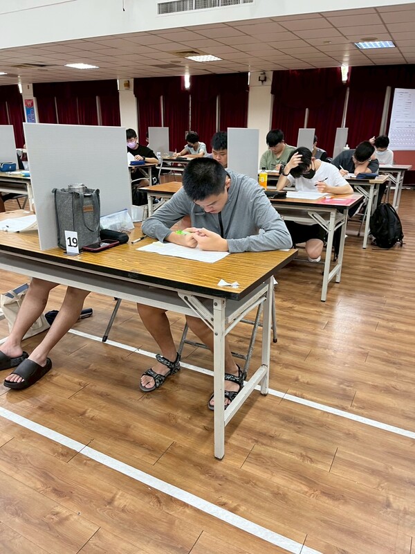 圖片說明