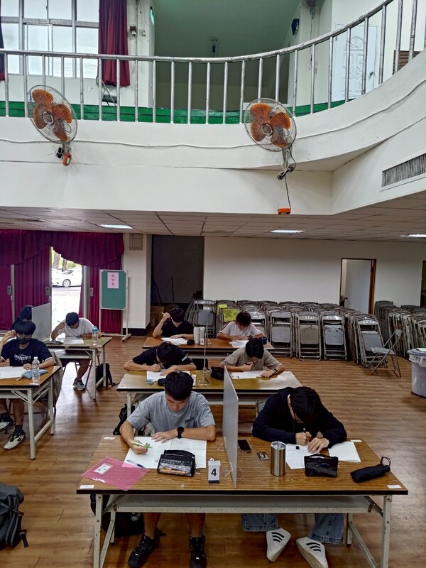 圖片說明