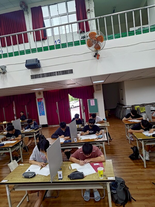 圖片說明